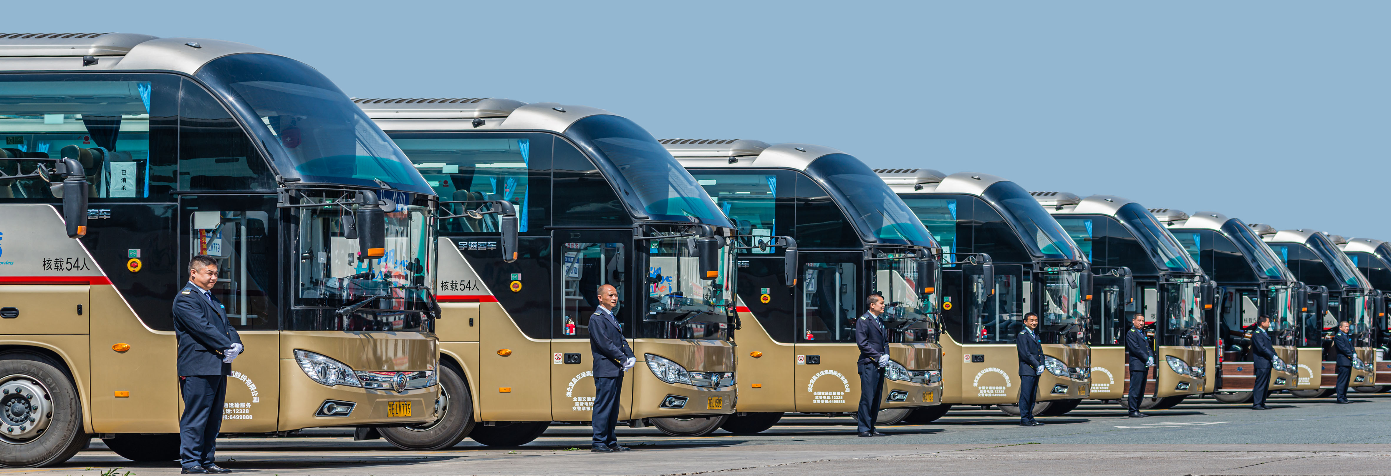 B��������